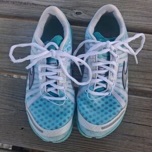 Brooks Pure Connect Women's Athletic Shoe